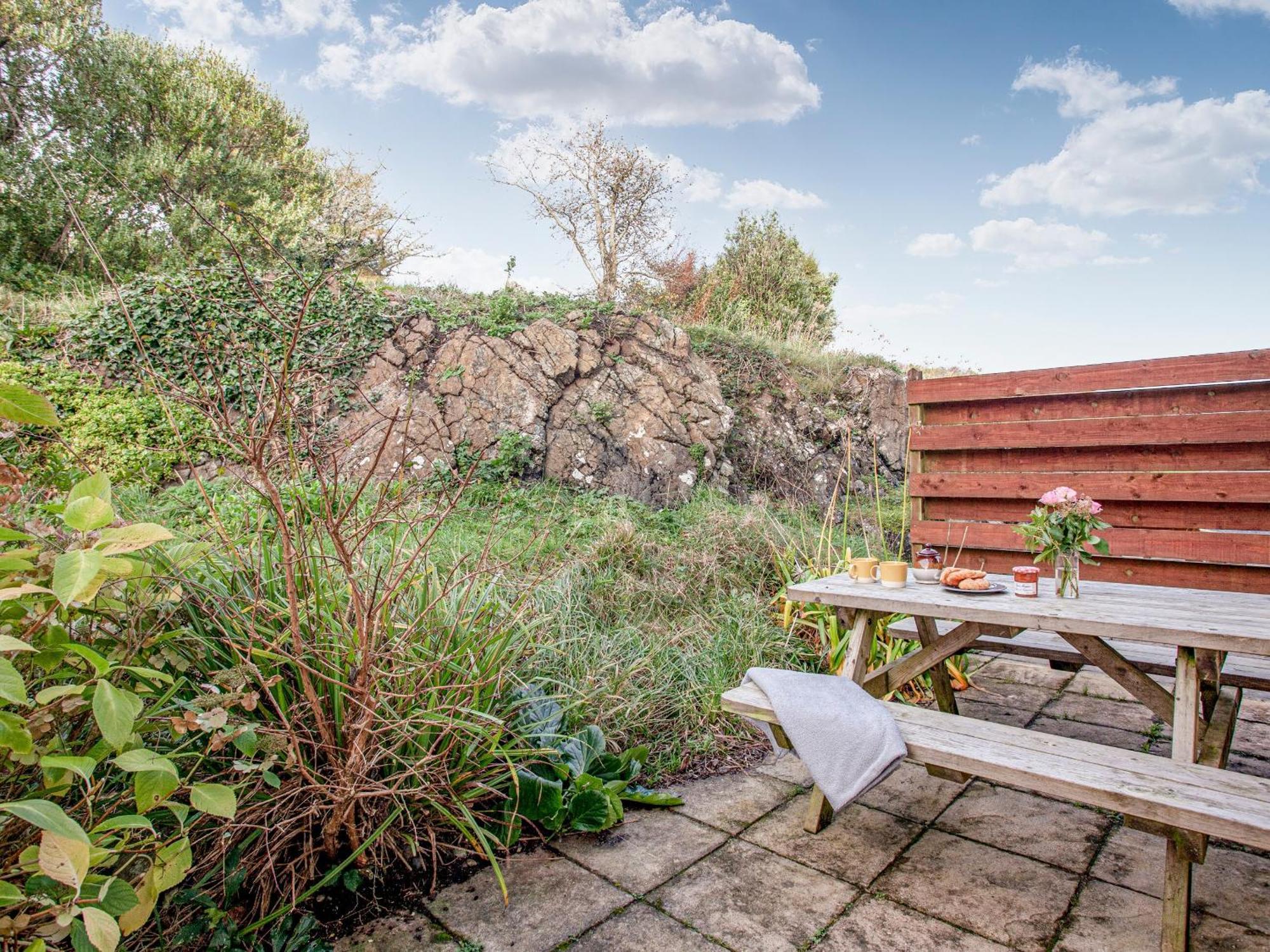 Headland Cottages Coverack Exterior photo
