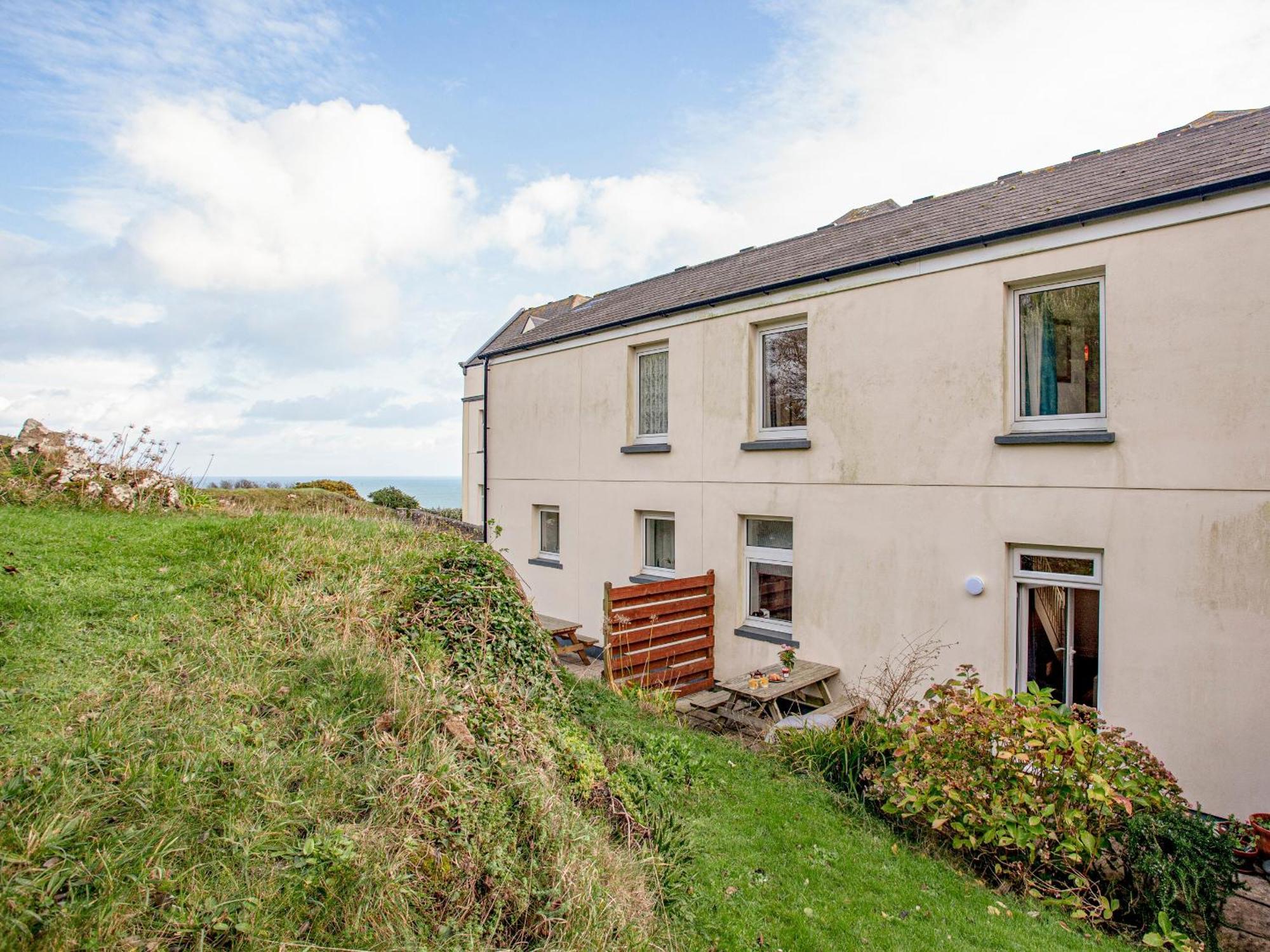 Headland Cottages Coverack Exterior photo